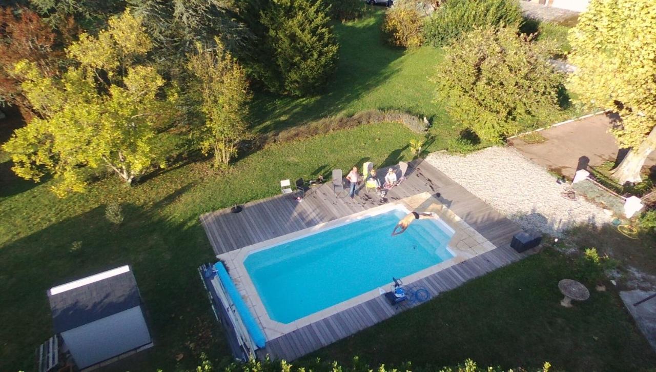 Chambres D'Hotes Le Cedre Bleu Saint-Lattier エクステリア 写真