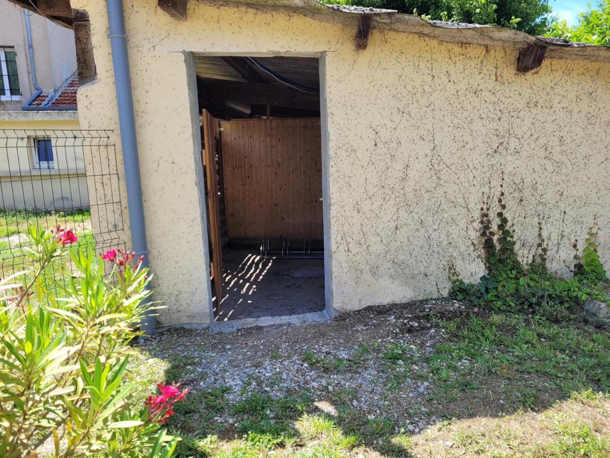Chambres D'Hotes Le Cedre Bleu Saint-Lattier エクステリア 写真