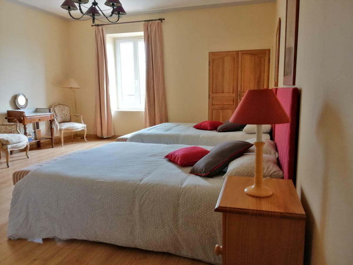 Chambres D'Hotes Le Cedre Bleu Saint-Lattier エクステリア 写真