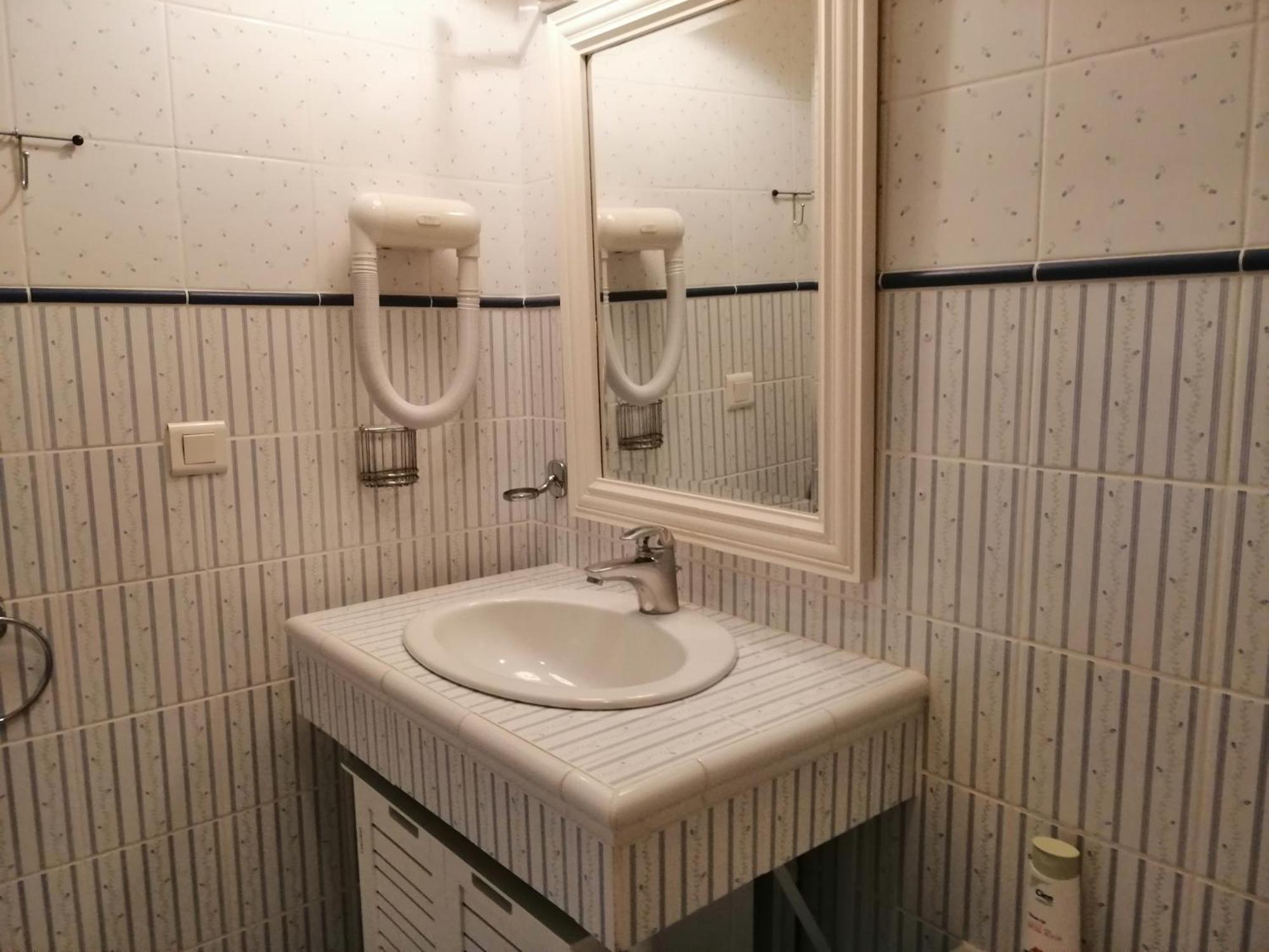 Chambres D'Hotes Le Cedre Bleu Saint-Lattier エクステリア 写真